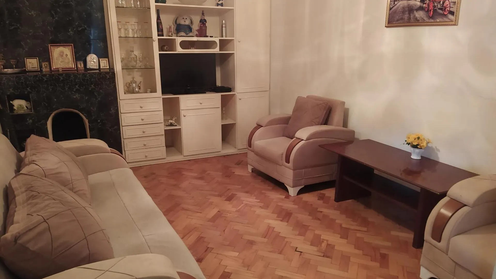 Giorgi'S Flat Hotel Tbilisi Georgia